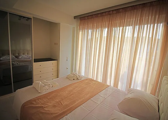 Sky Rays Luxury 3* Nikiti (Sithonia)