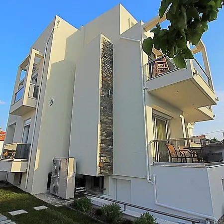 Sky Rays Luxury Aparthotel 3*