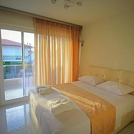 Sky Rays Luxury 3* Nikiti (Sithonia)